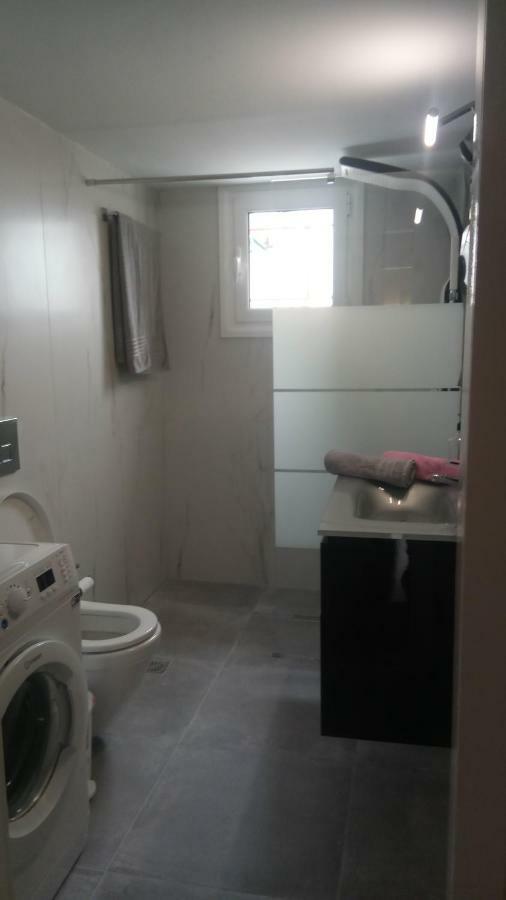 אתונה Apartment Near Stavros Niarchos Park & Acropolis מראה חיצוני תמונה